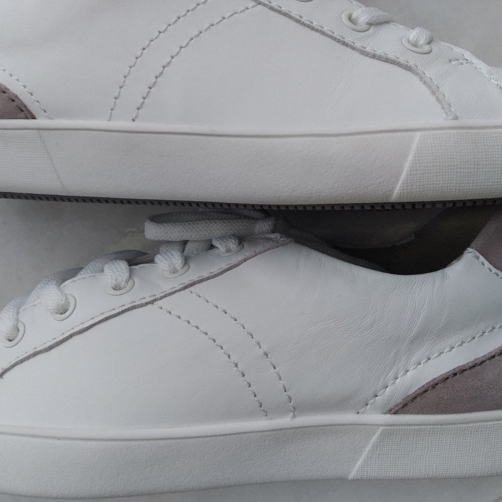 Naturalizer Morrison leather fashion white sneakers, 10 Wide, good condition - Picture 8 of 16
